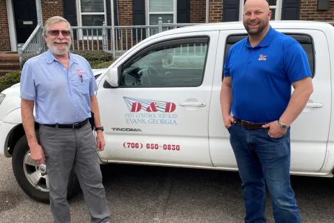 Pest USA photo
