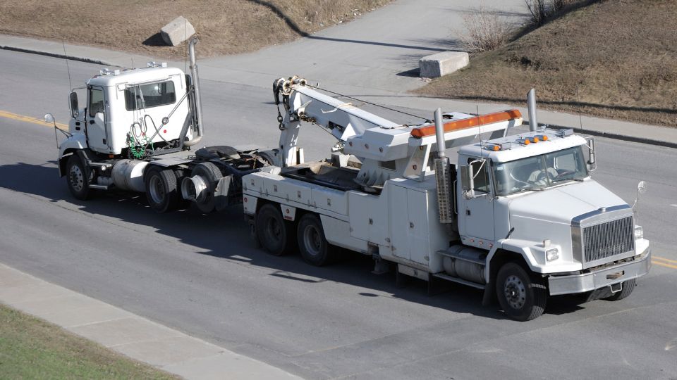 roadside assistance Alanis Wrecker Service photo