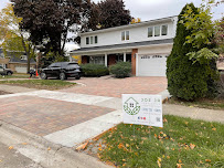 best landscaper in Chicago photo