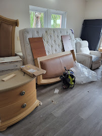 Gibsonton junk removal company photo