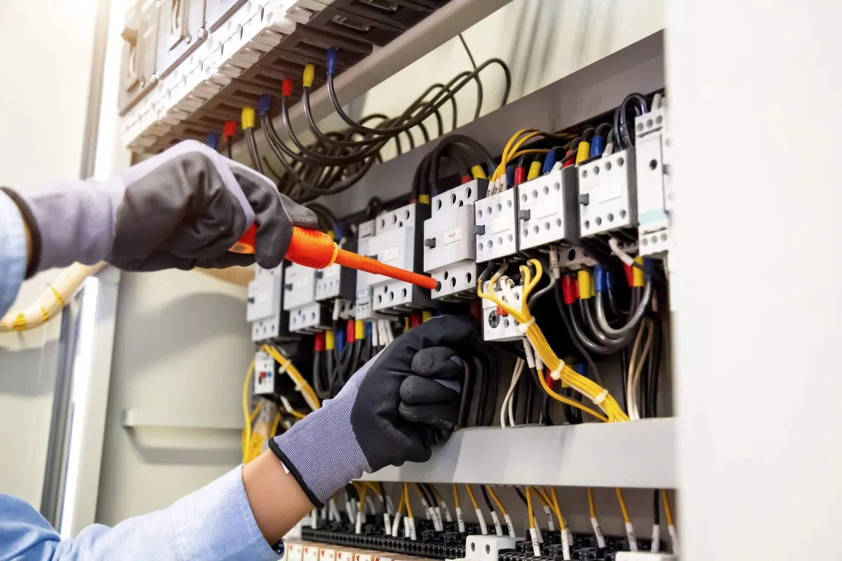 commercial electrician in Las Vegas