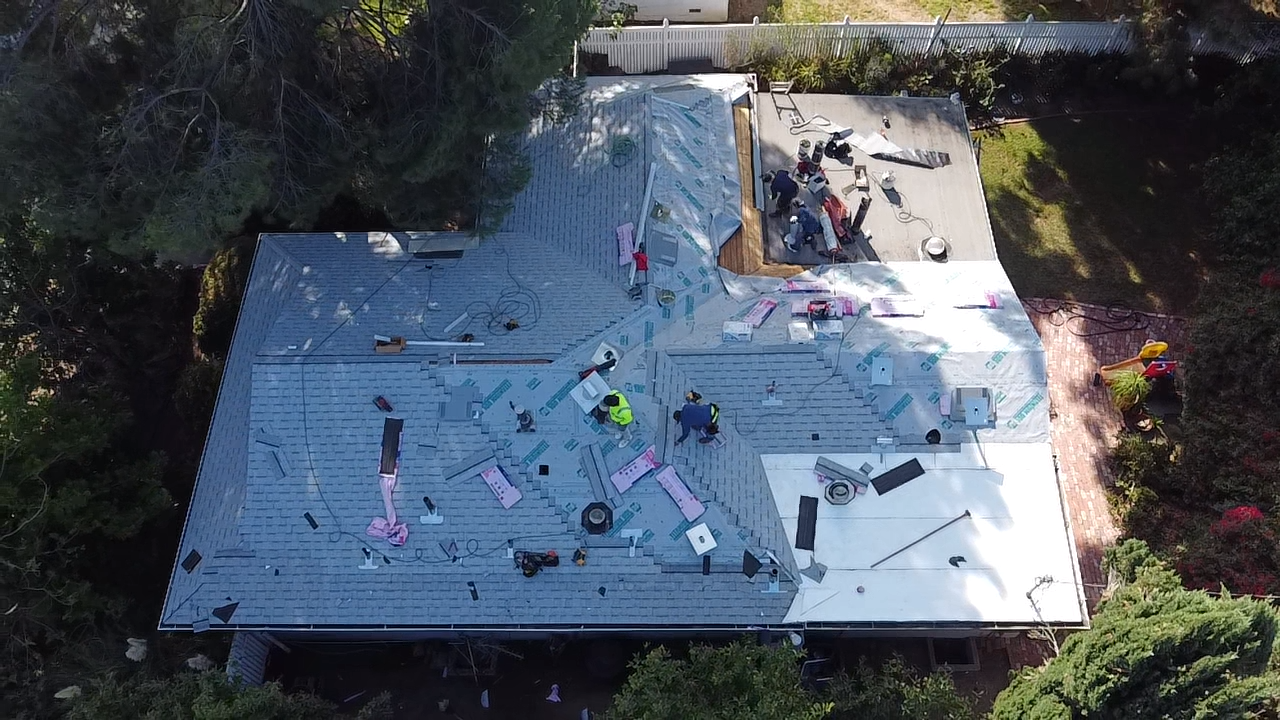 free roof inspection Los Angeles photo