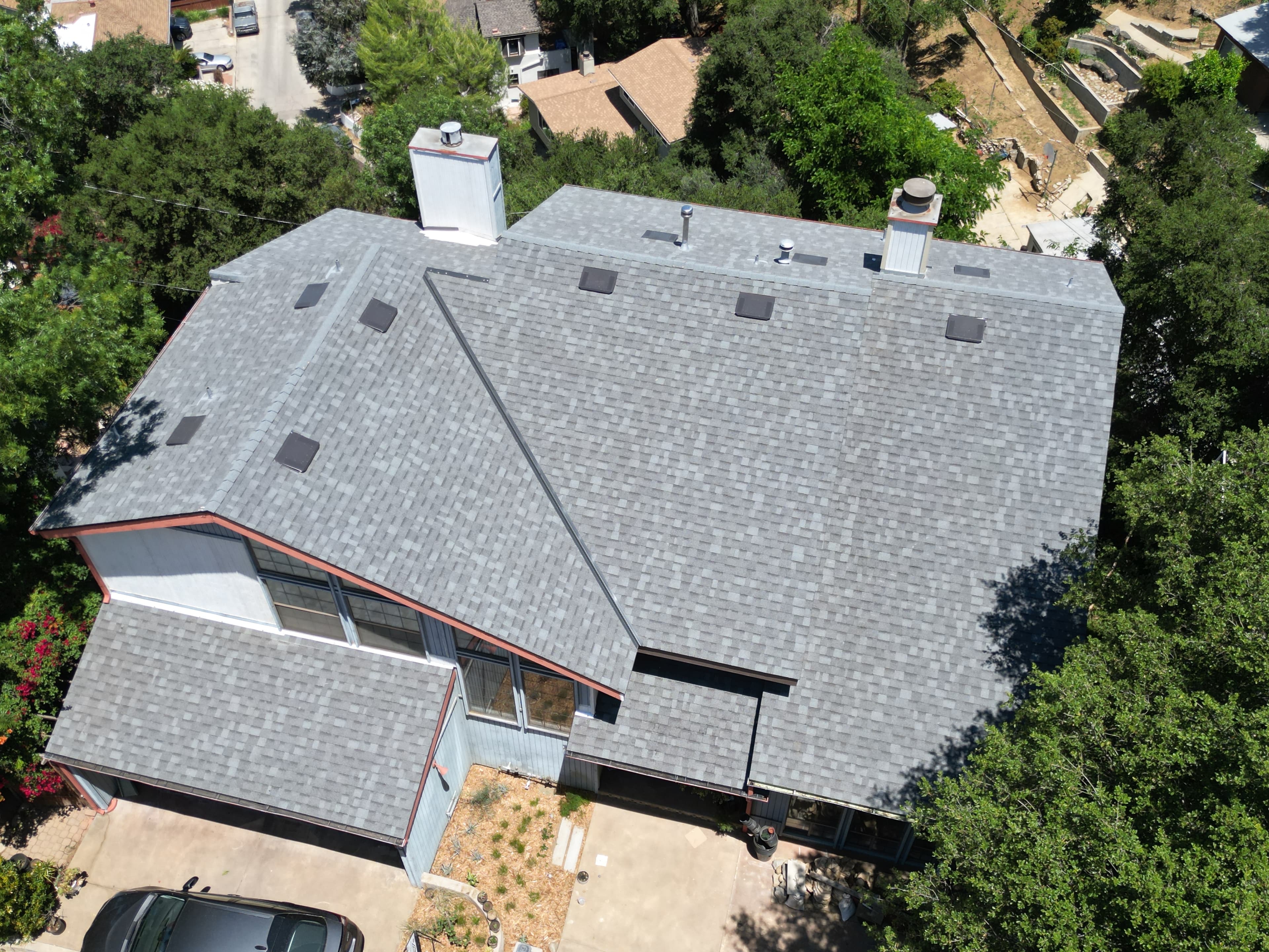 emergency roof repair Los Angeles photo