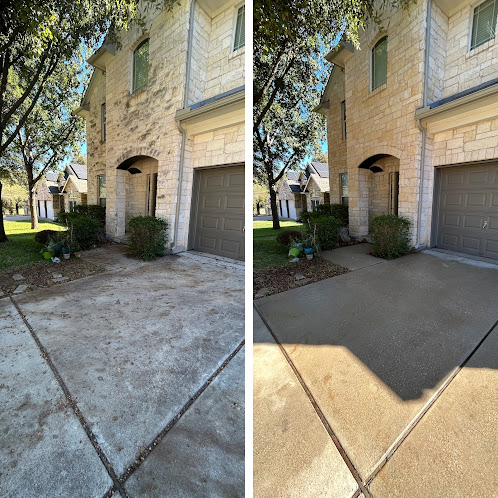 pressure washing in Austin photo