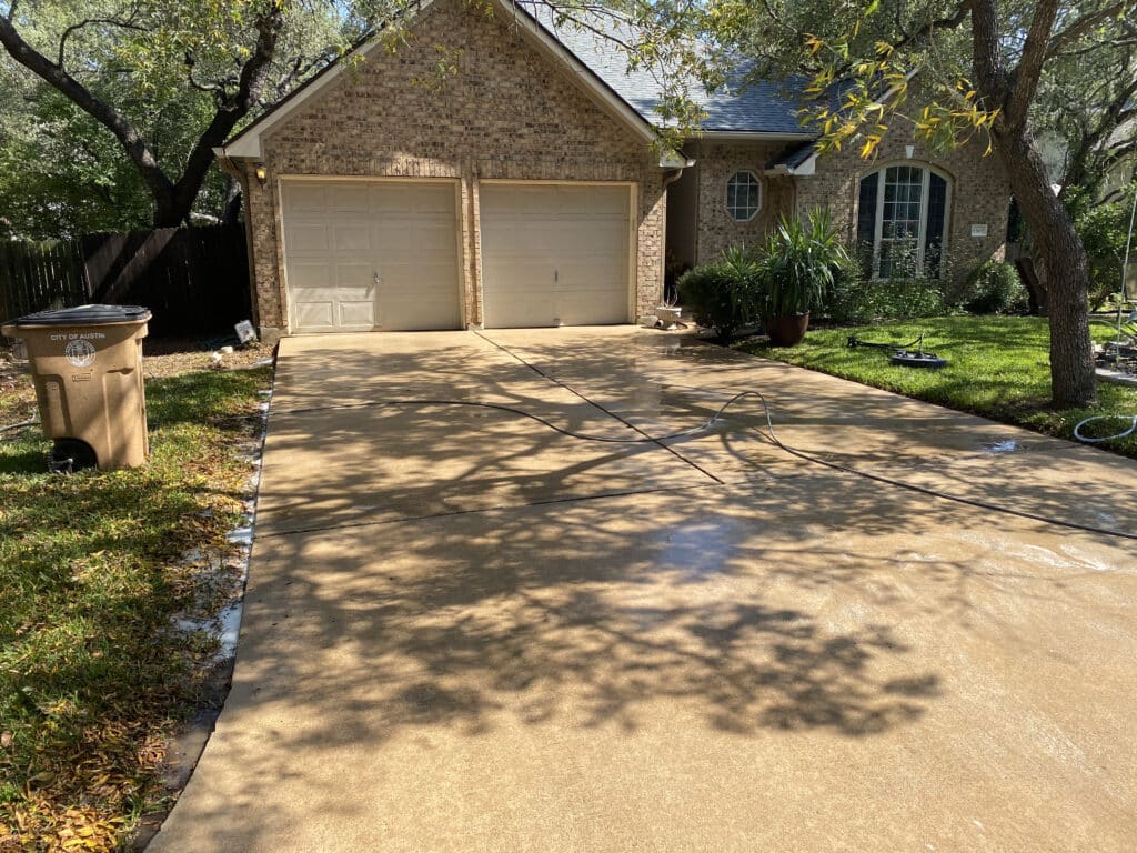 house washing in Lakeway photo