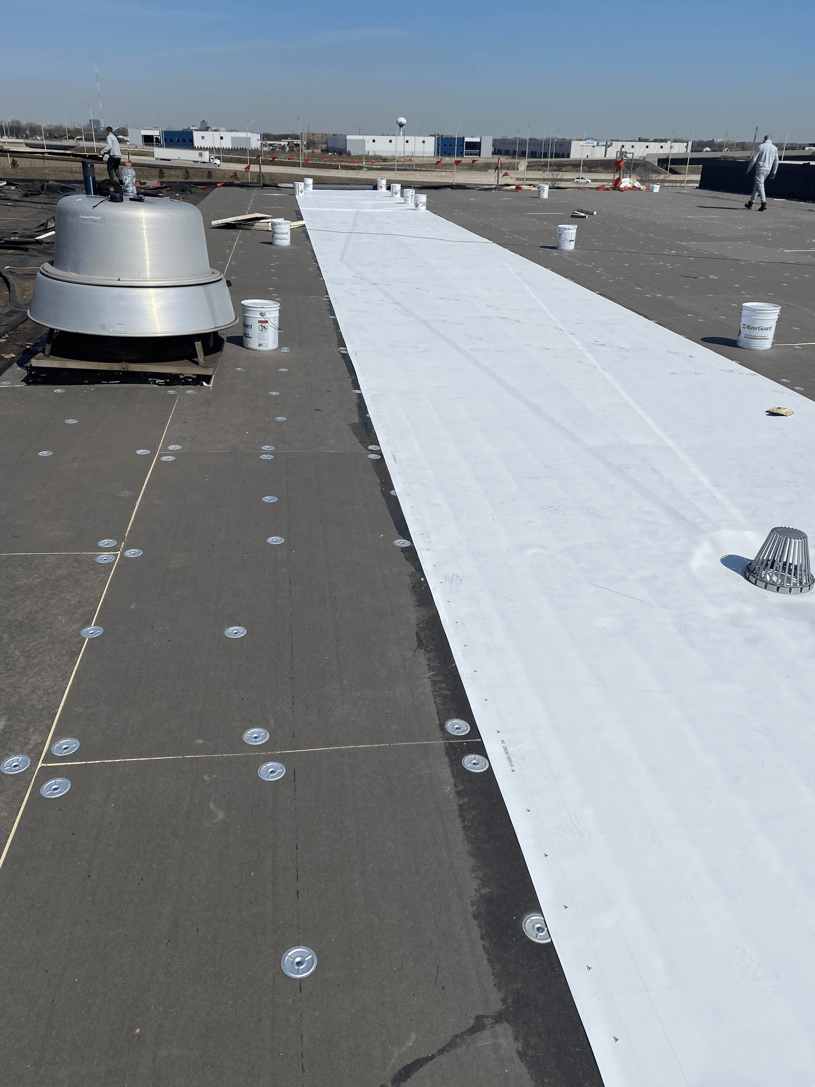 licensed roofing contractor near me photo