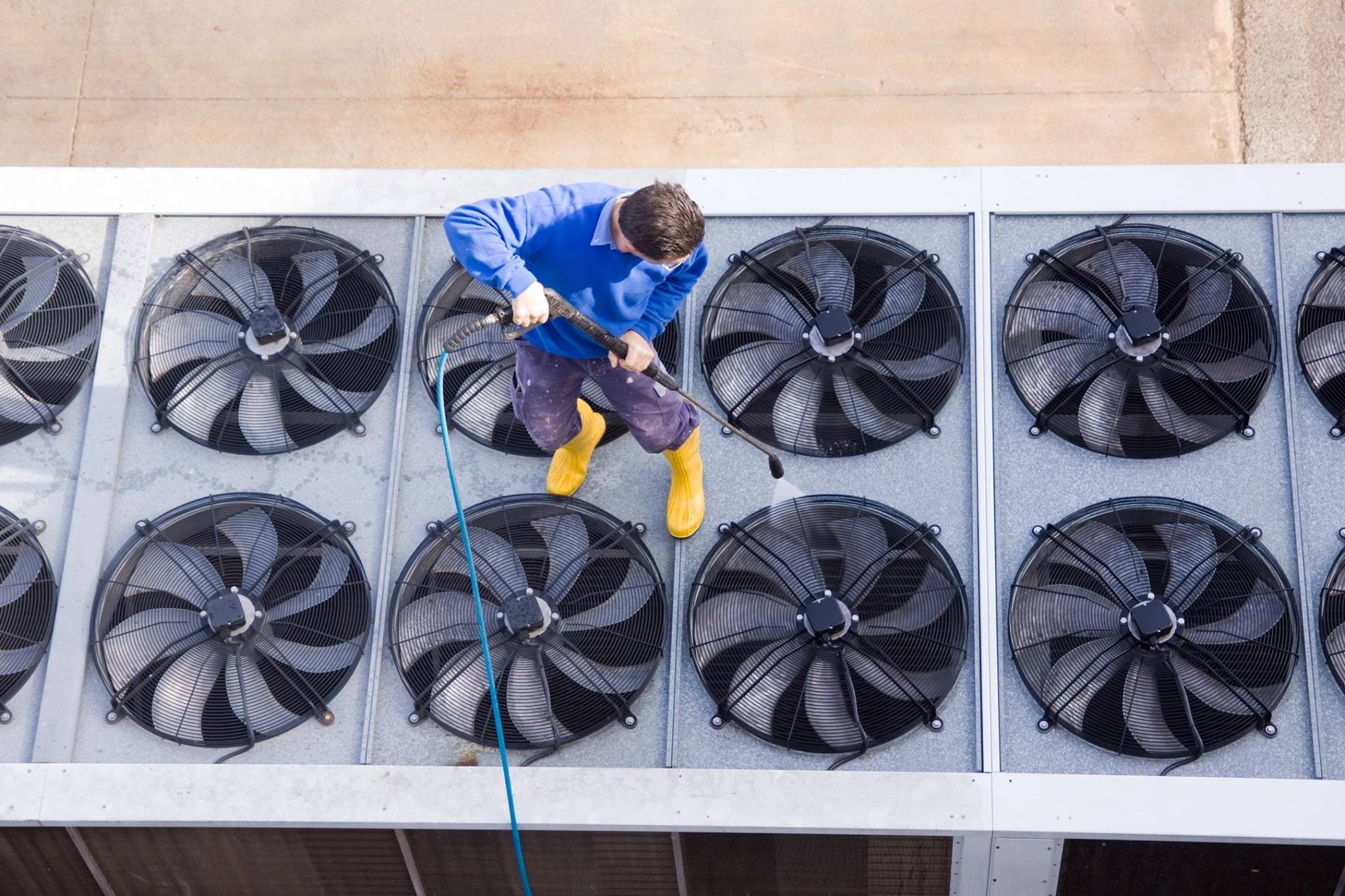licensed HVAC technician Palmetto Bay photo