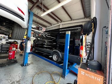tow and repair Largo photo