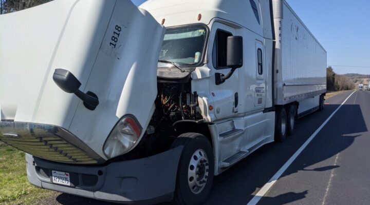 mobile truck diagnosis Truck Road Service Mobile Repair photo