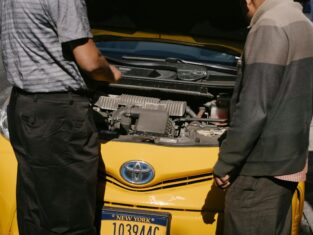 emergency car repair West End