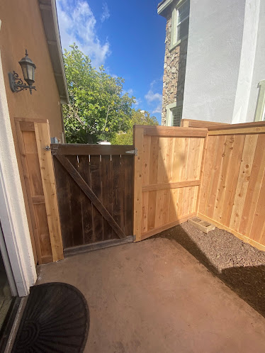 professional fence installers San Diego photo
