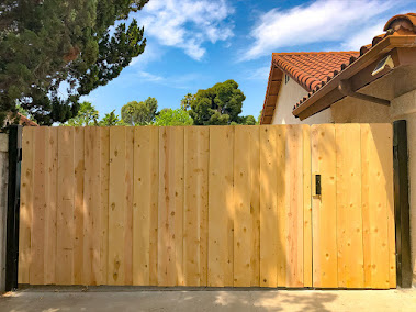 local fence installation experts photo