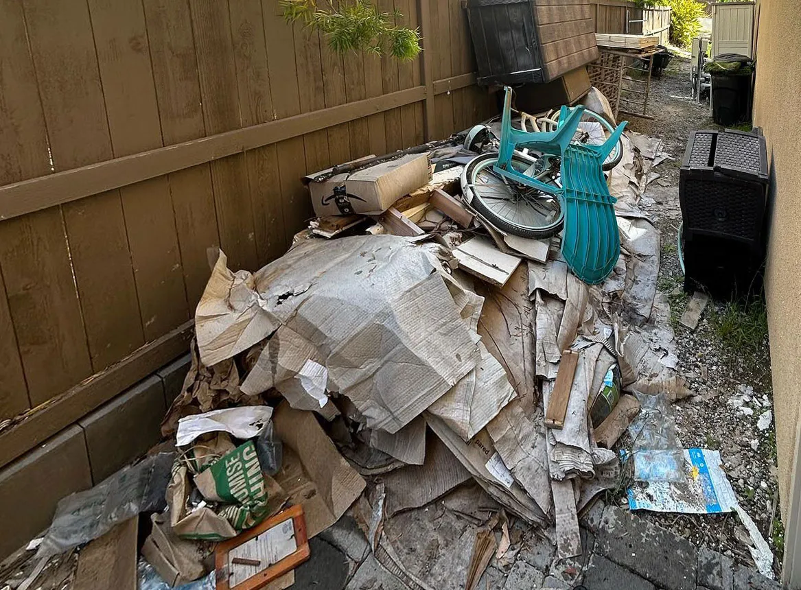 best junk removal in San Diego photo