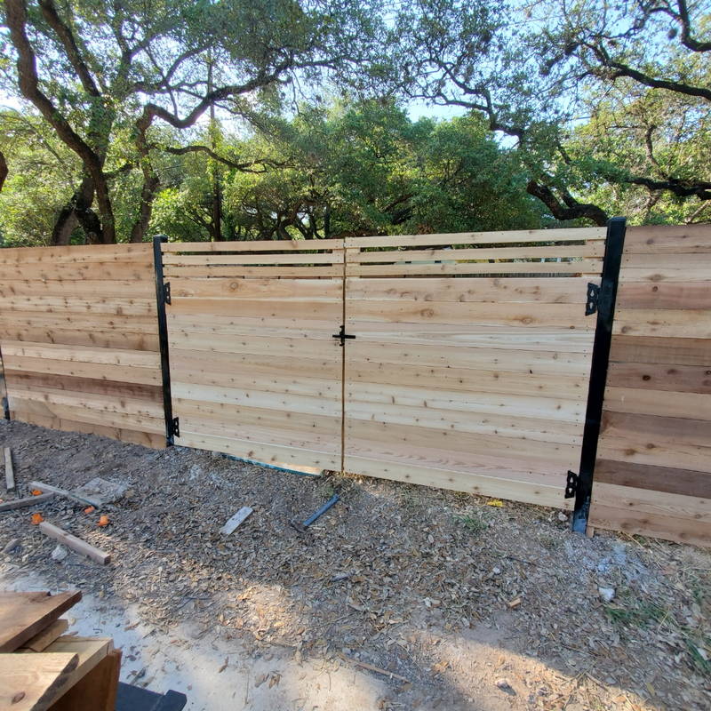 privacy fence installation TX photo