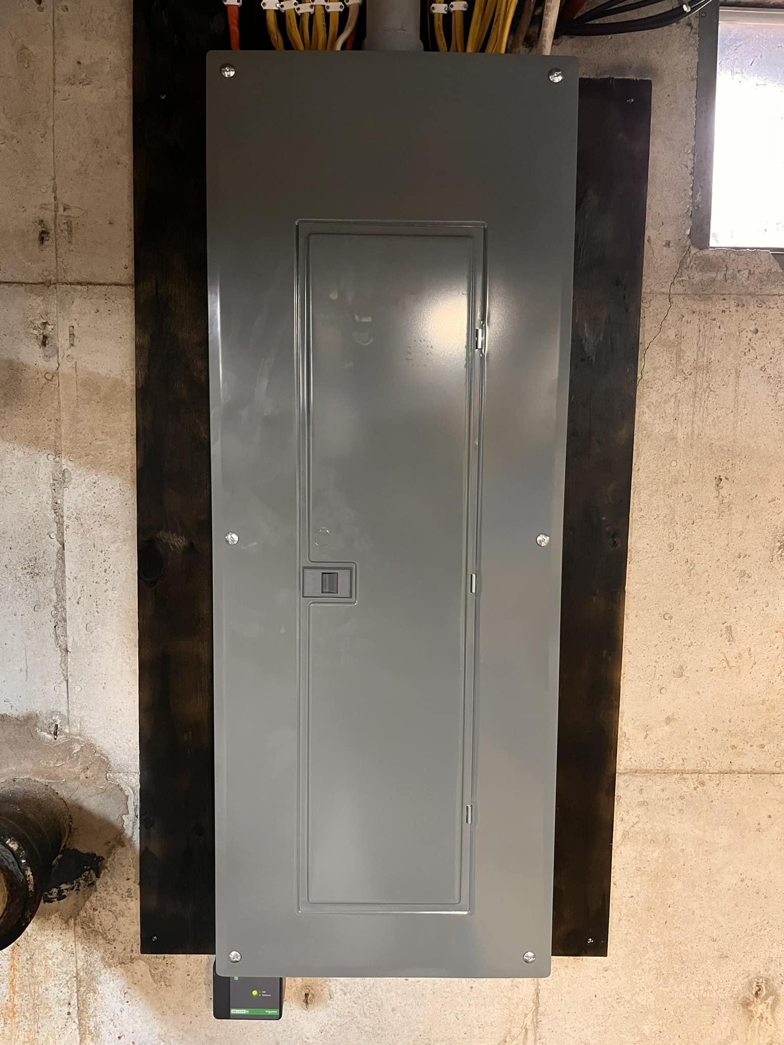 licensed electrician Chicago photo