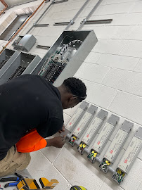 residential electrician Orlando FL photo