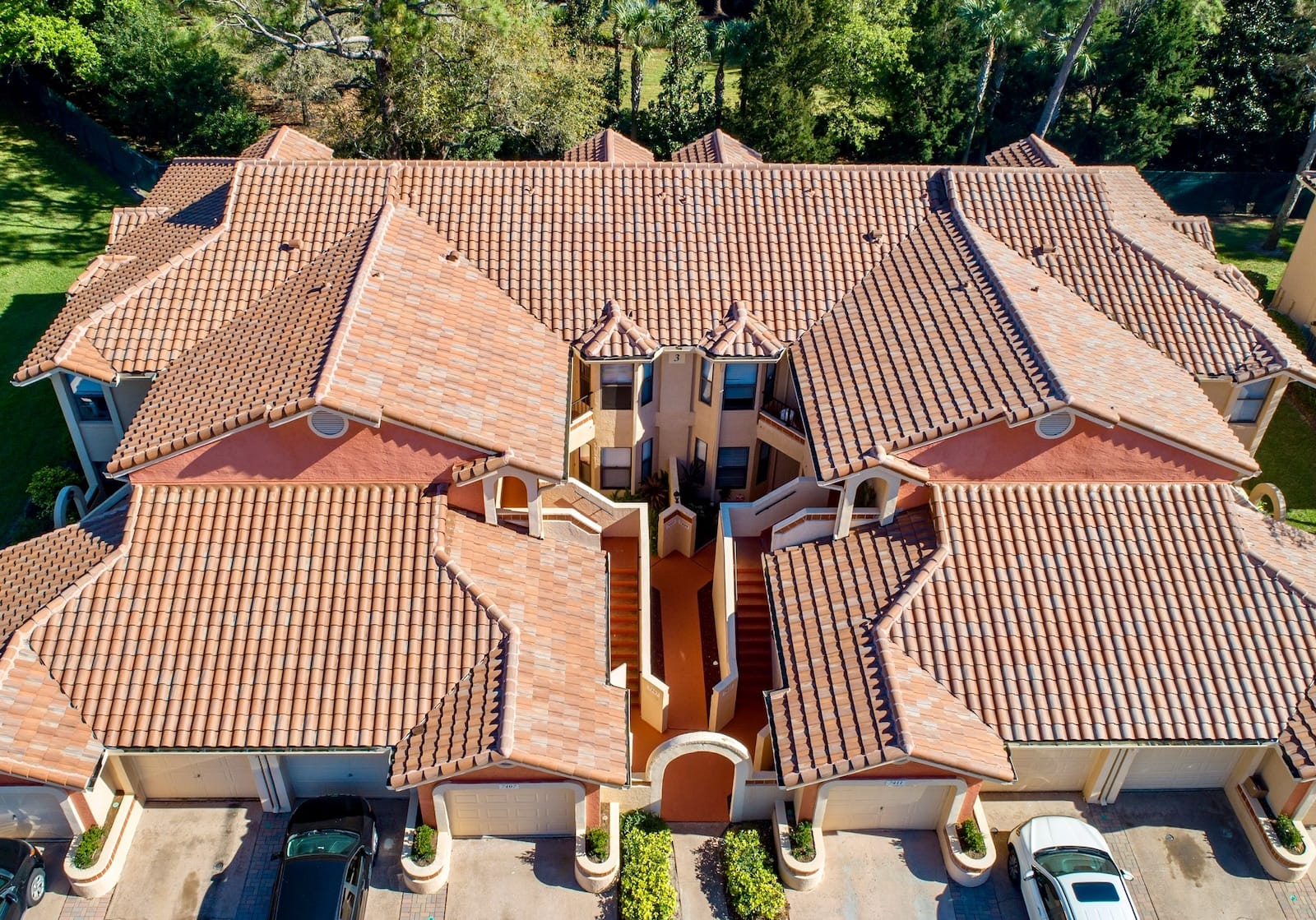 commercial roofing contractor Orlando photo