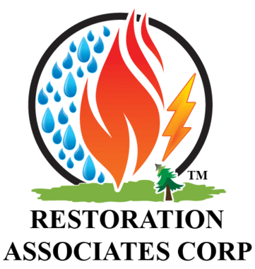 emergency water damage restoration in Chicago photo