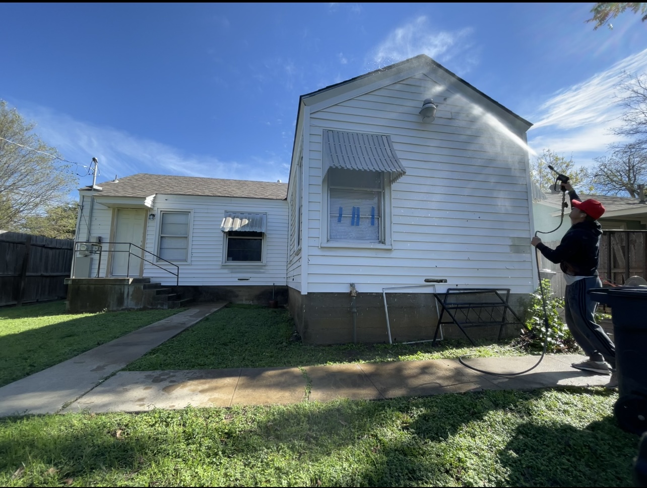 professional soft wash service Dallas photo