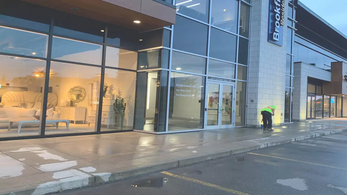 best commercial power washing in Dallas photo