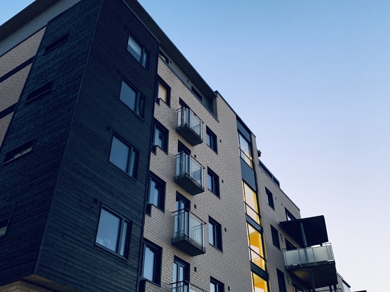 commercial roofing services in Las Vegas photo