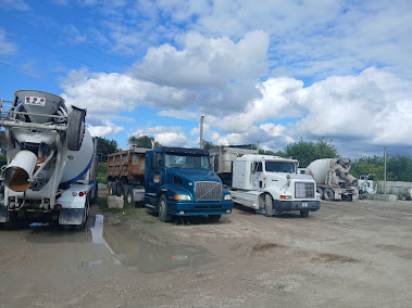 24/7 towing service DeKalb photo