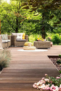 professional landscaper near me photo