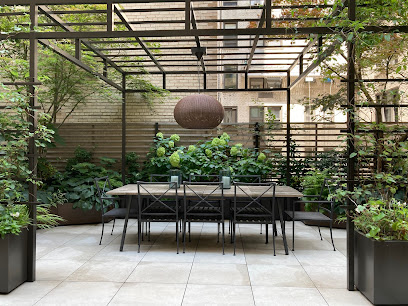 seasonal garden installation in Blue in Green Gardens photo