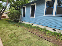lawn maintenance in Cedar Park photo