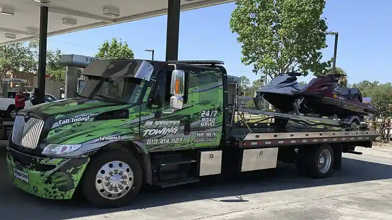 24/7 towing Tampa photo
