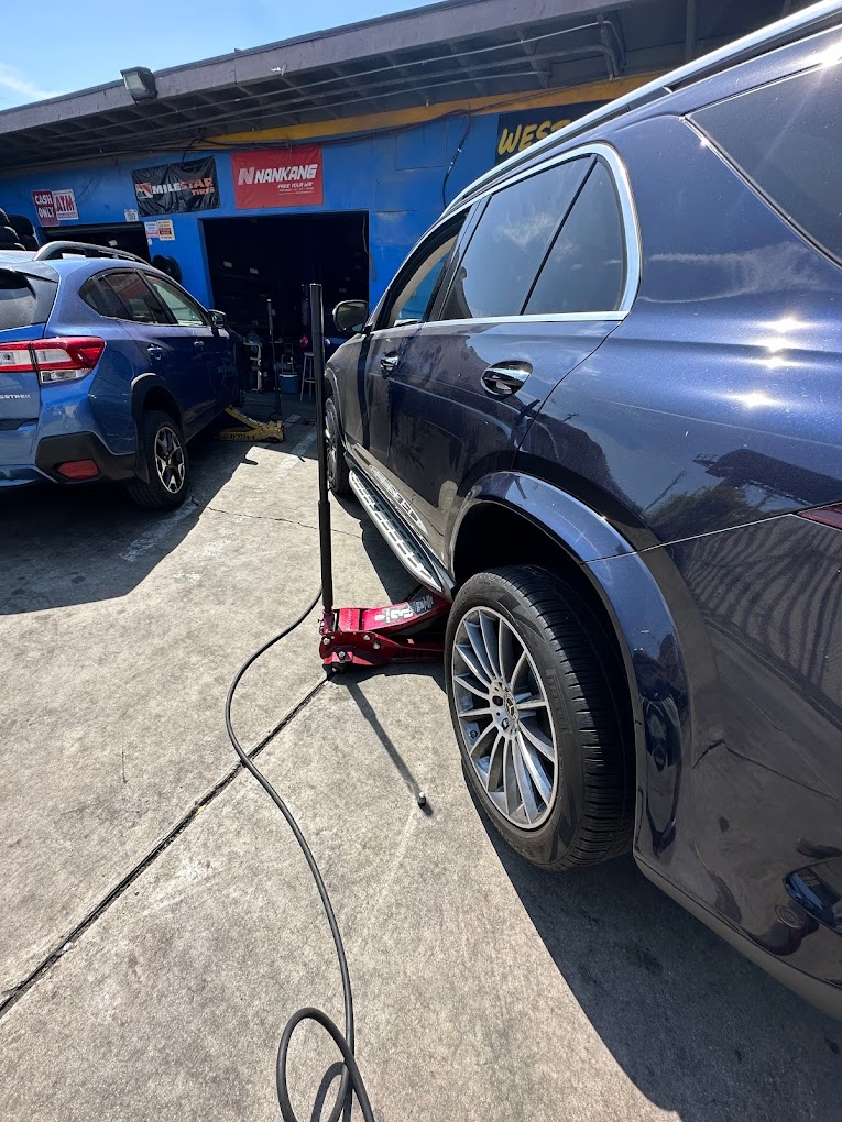 Reliable Tow Pros Los Angeles - 24/7 Towing and Roadside Assistance photo