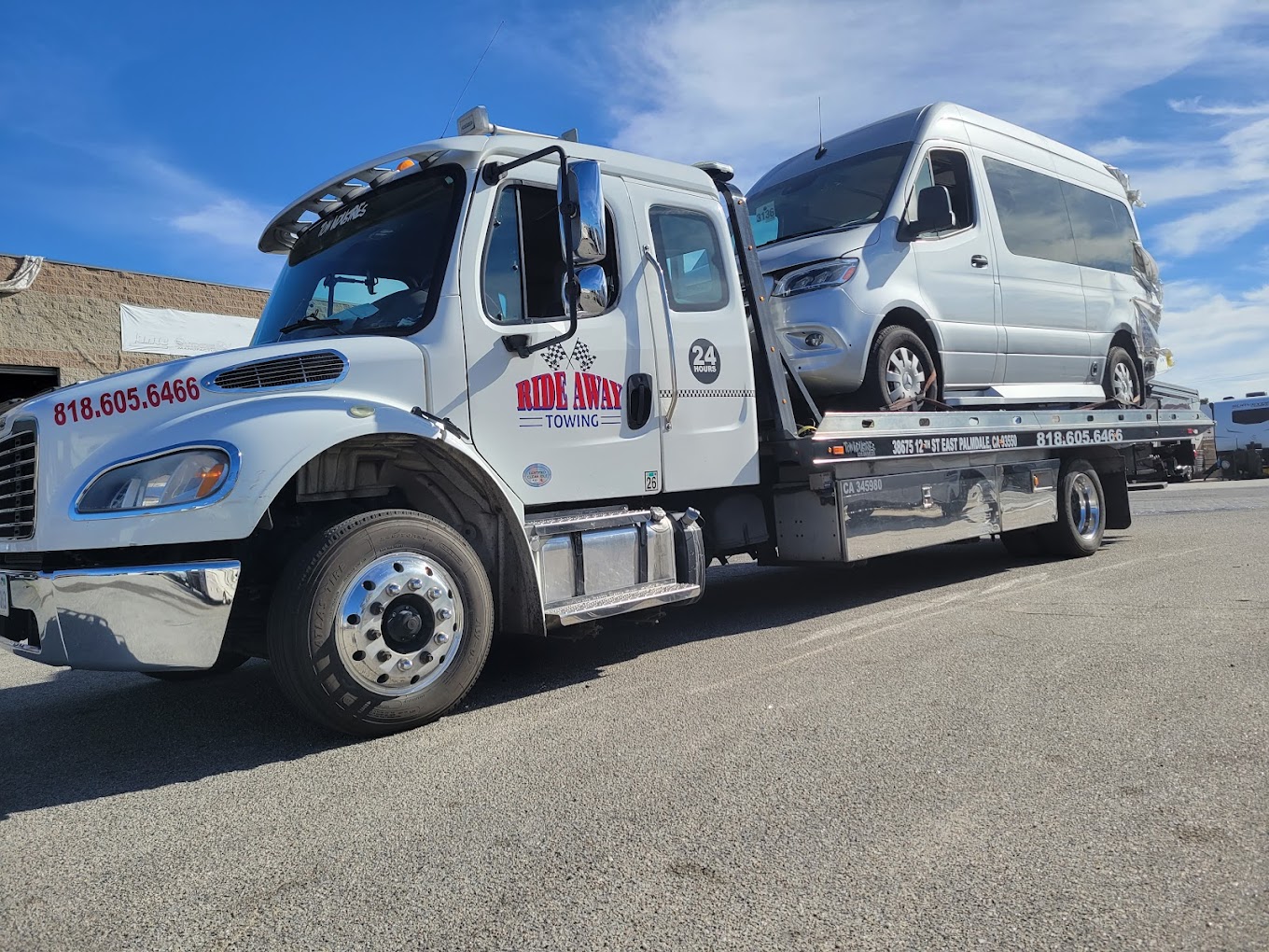 Ride Away Towing Los Angeles - Expert Roadside Assistance Services photo