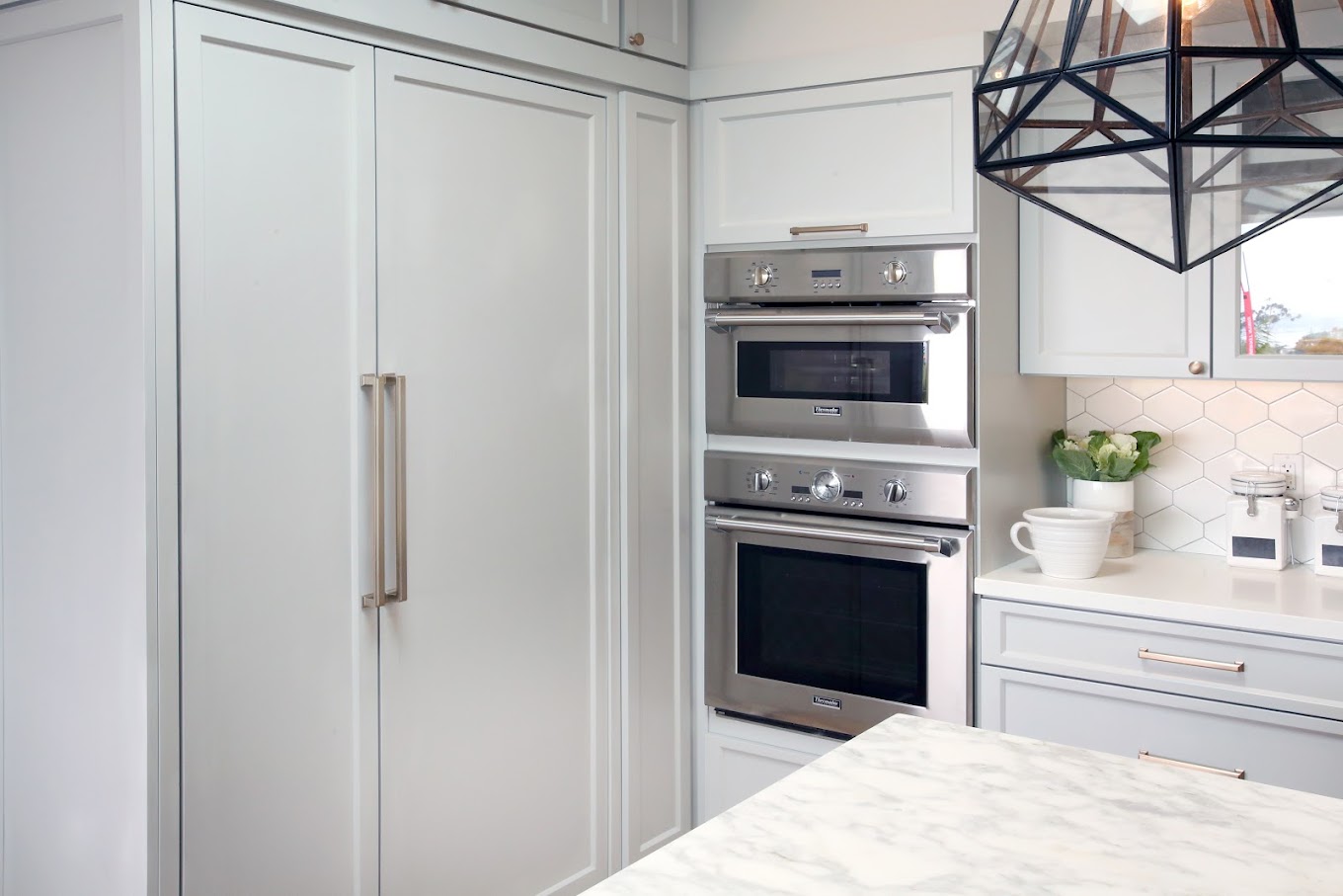 San Diego Custom Cabinets - Custom Cabinetry and Design photo