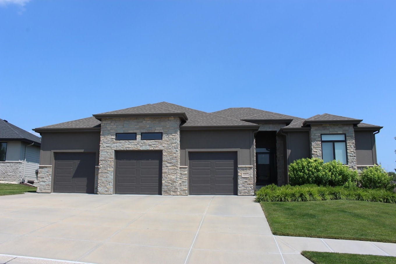 Scott’s Painting & Staining – Omaha’s Siding Repair & Painting Experts