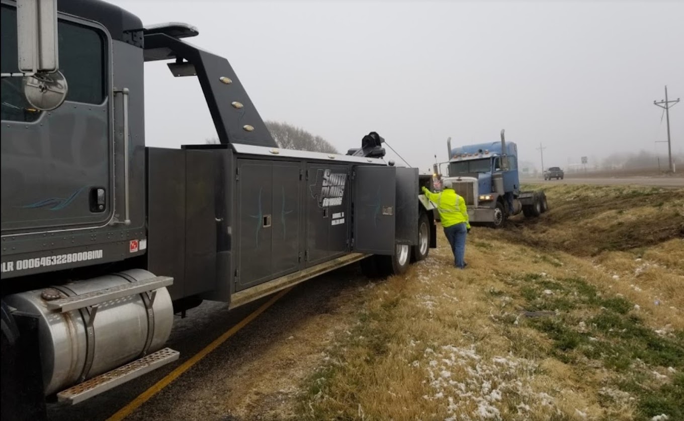 South Plains Towing & Transport Lubbock - Trusted Towing and Recovery Services photo