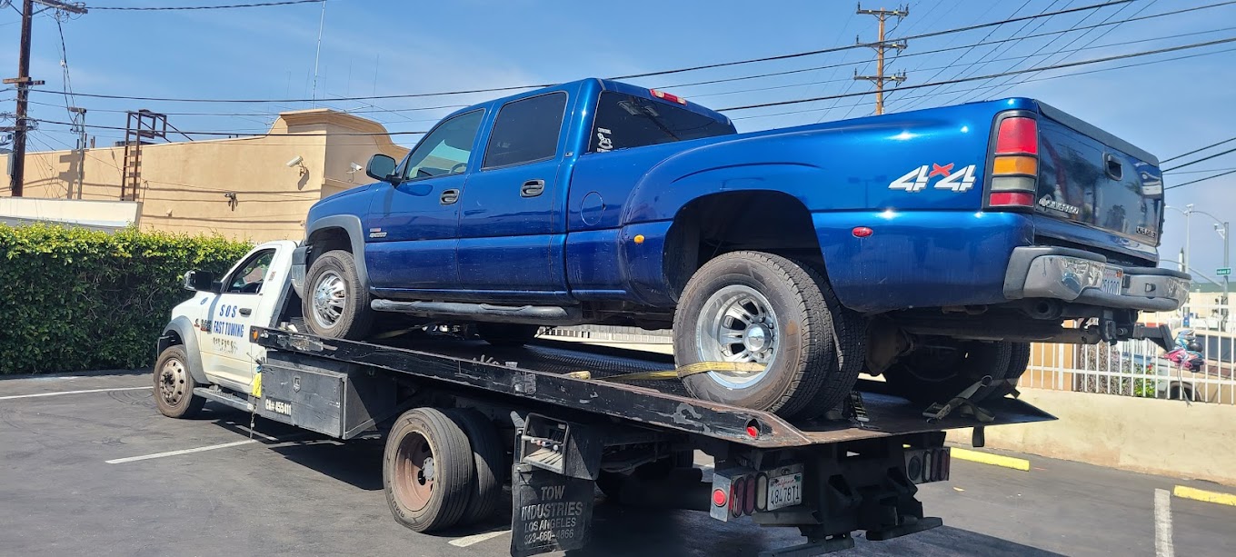 S&S Fast Towing Services in Los Angeles, CA - 24/7 Roadside Assistance photo