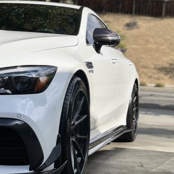 Supreme Shine Mobile Detailing: Convenient Car Care with Guaranteed Results photo