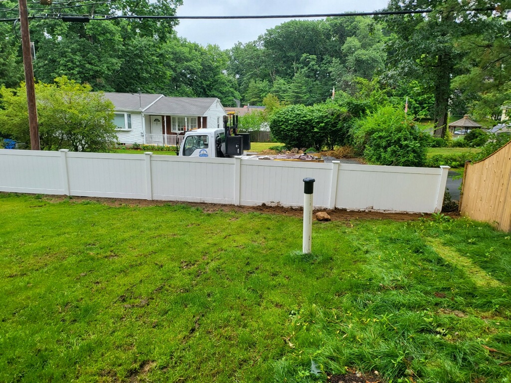 The American Fence Company – Quality Fencing in Eastern MA & Southern NH photo