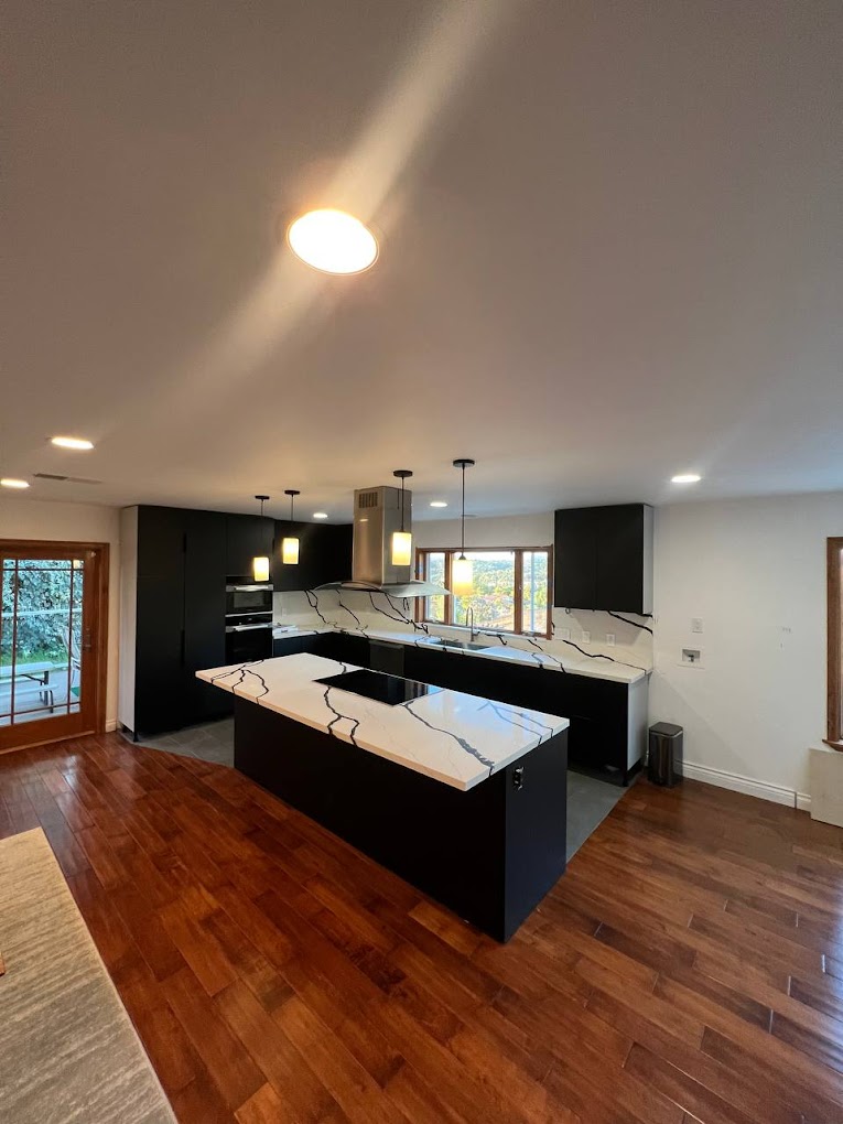 The Cabinet Makers - Custom Kitchen Cabinets in California photo