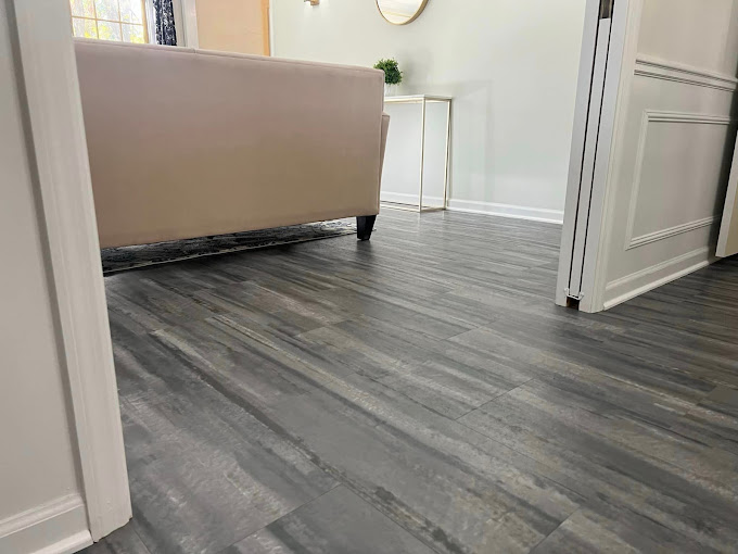 Underfoot Flooring Solutions Lincoln, Nebraska photo