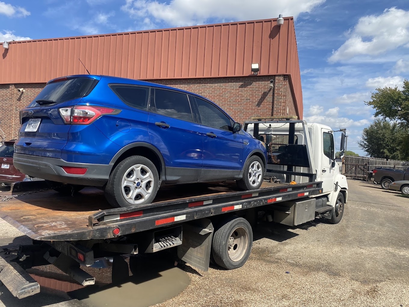 Veteran Towing Services Los Angeles - Expert Towing and Roadside Assistance photo