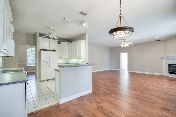 Wall to Wall Flooring Specialist Inc. – Altamonte Springs, Florida photo