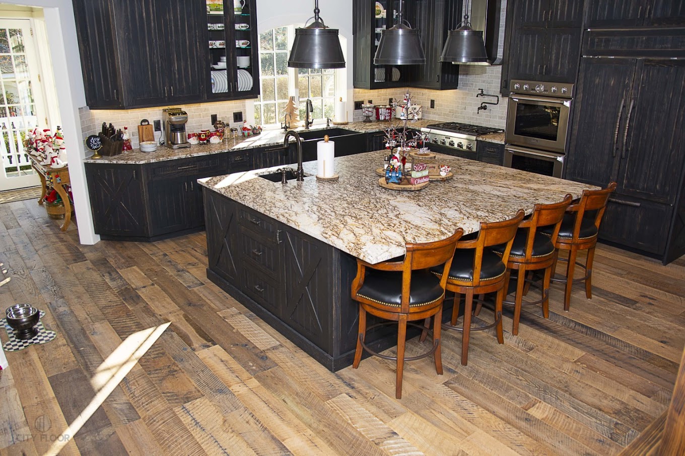 Wide Plank Floor Supply photo