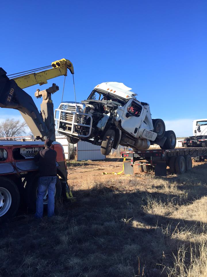 Wilson Wrecker Service - Reliable Towing and Wrecking in West Texas photo